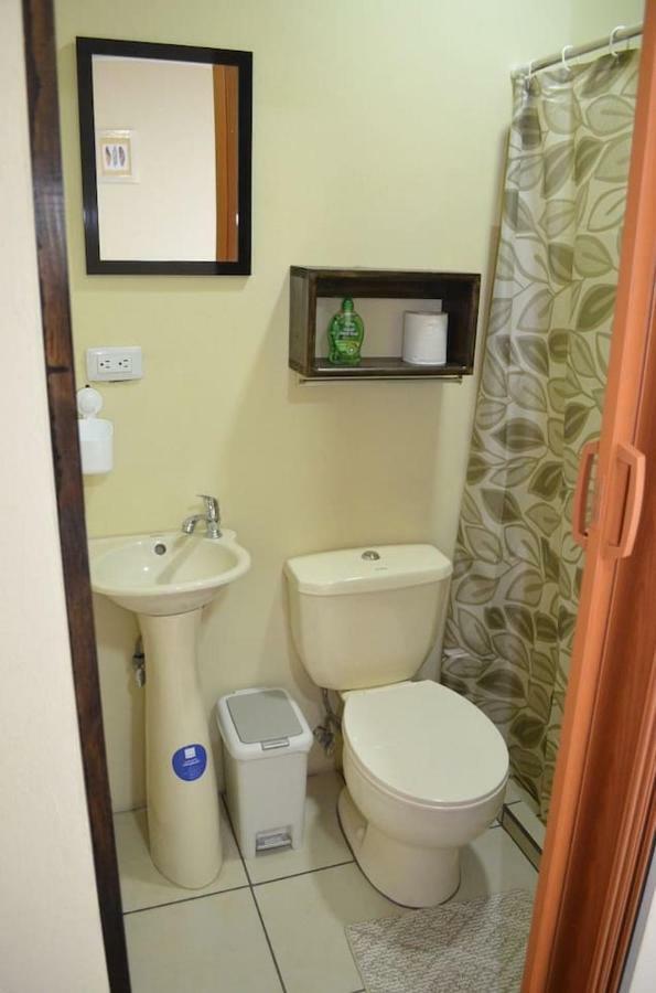 #5 Private Room Close To Airport 알라후엘라 외부 사진